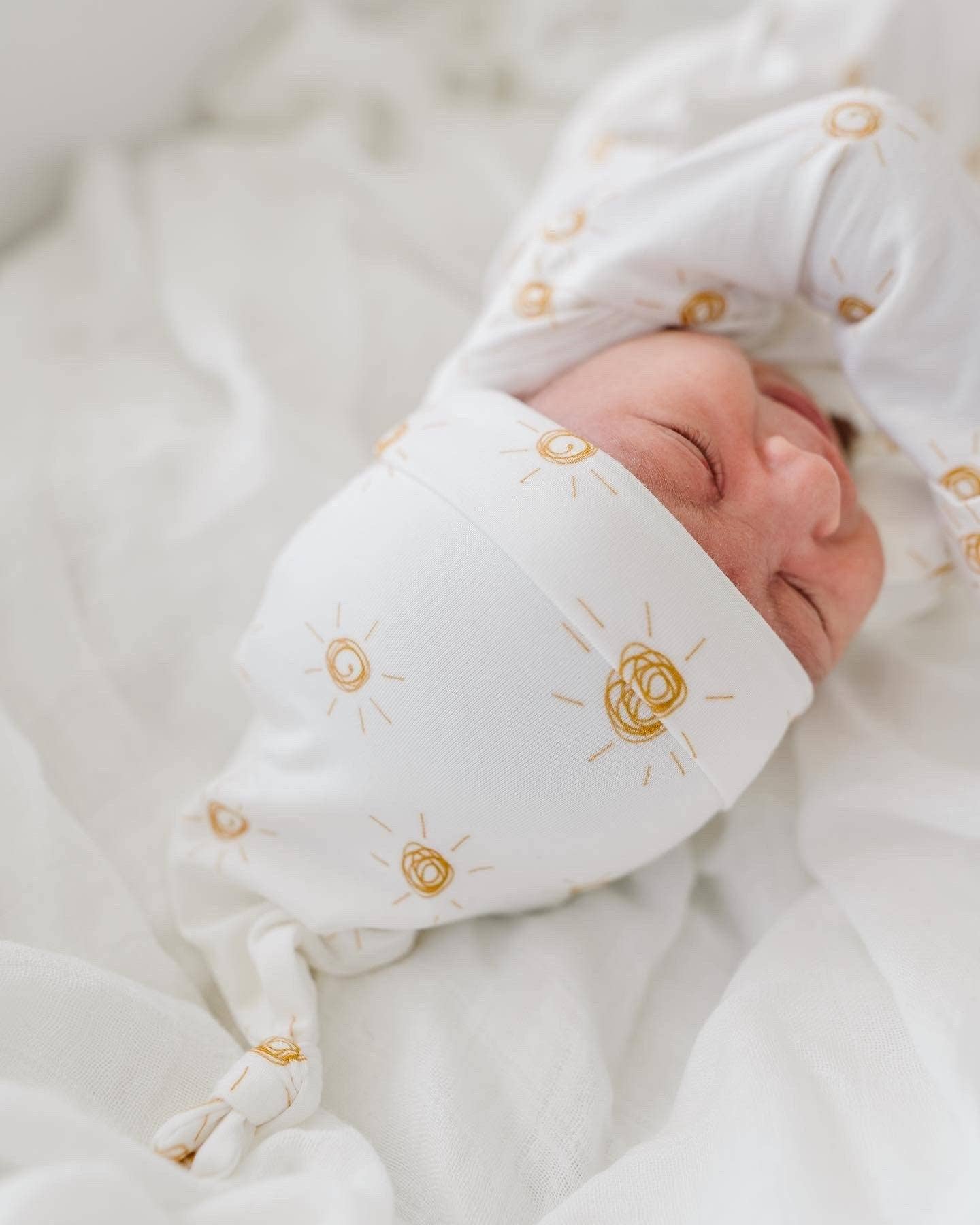 Knotted Baby Gown + Hat - Brown Suns