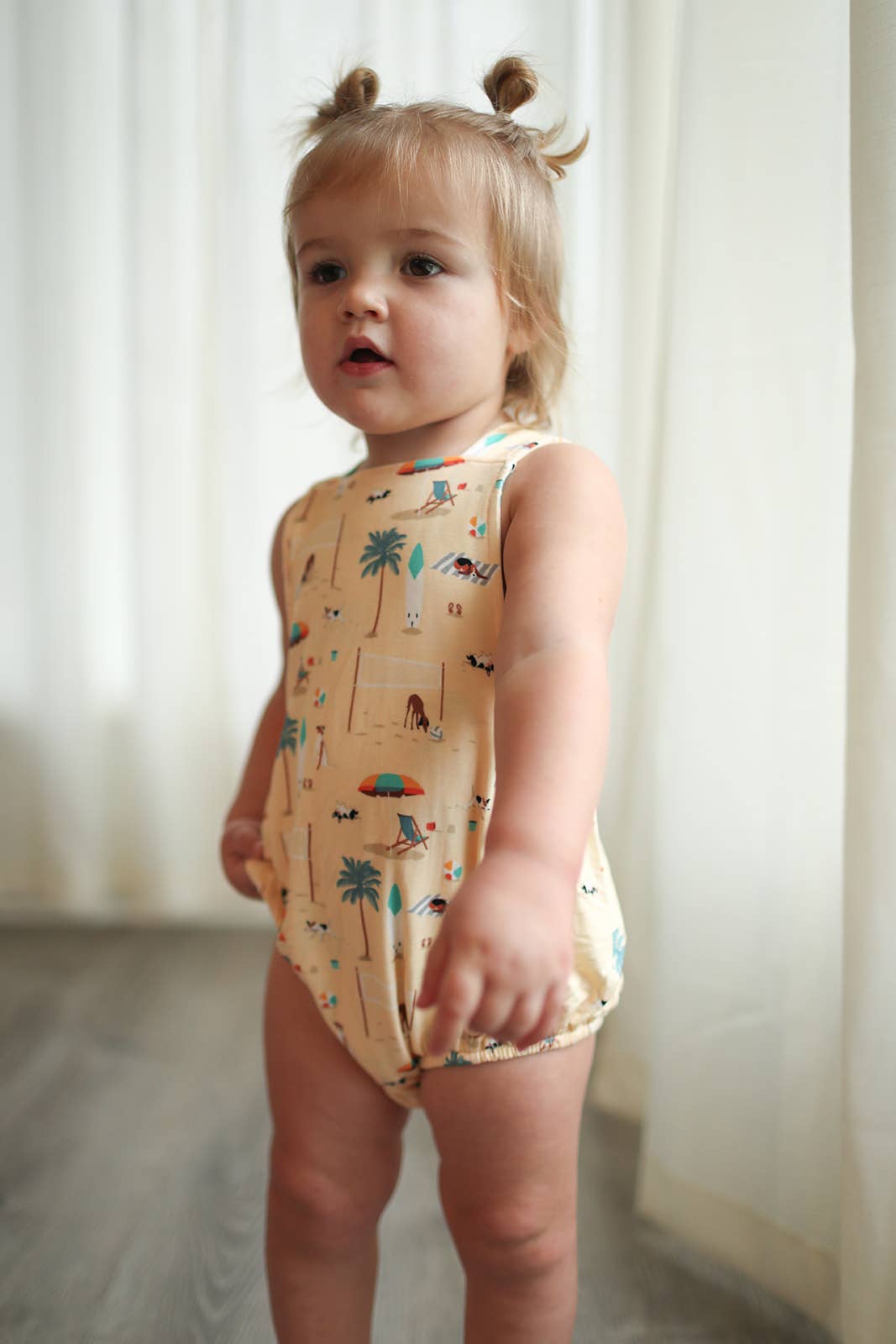 Beach Dogs Bamboo Sun Bubble with Adjustable Straps