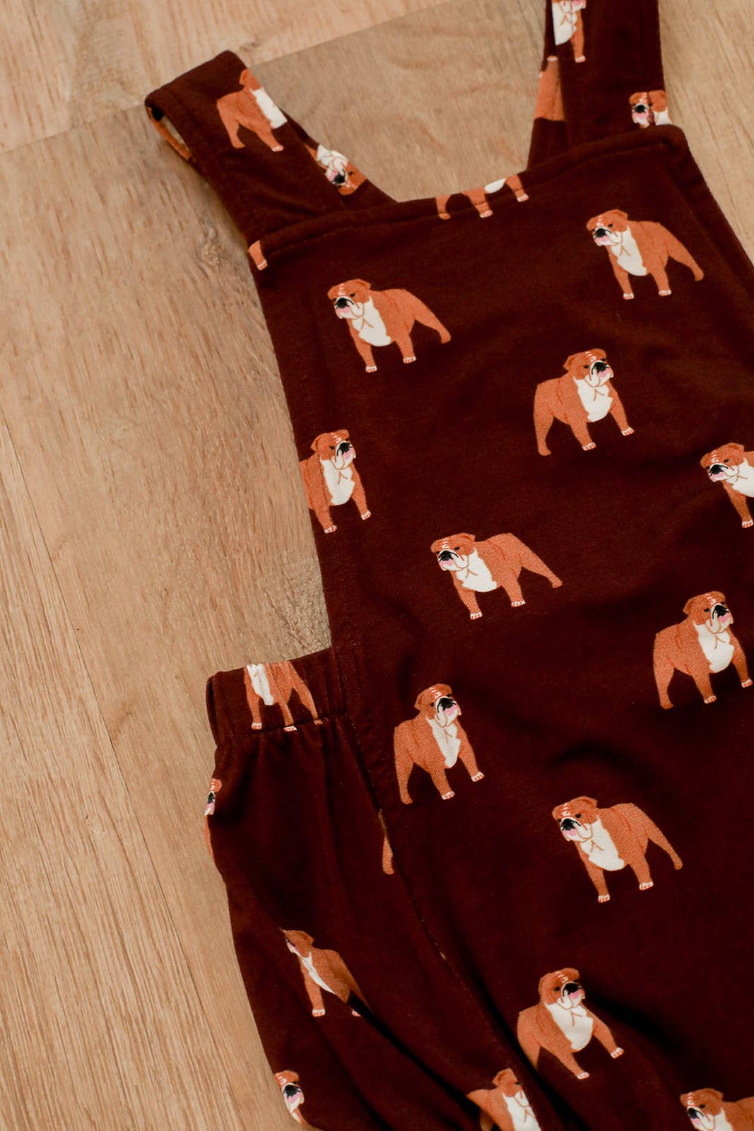 Maroon Bulldog Bamboo Sun Bubble w/Adjustable Straps