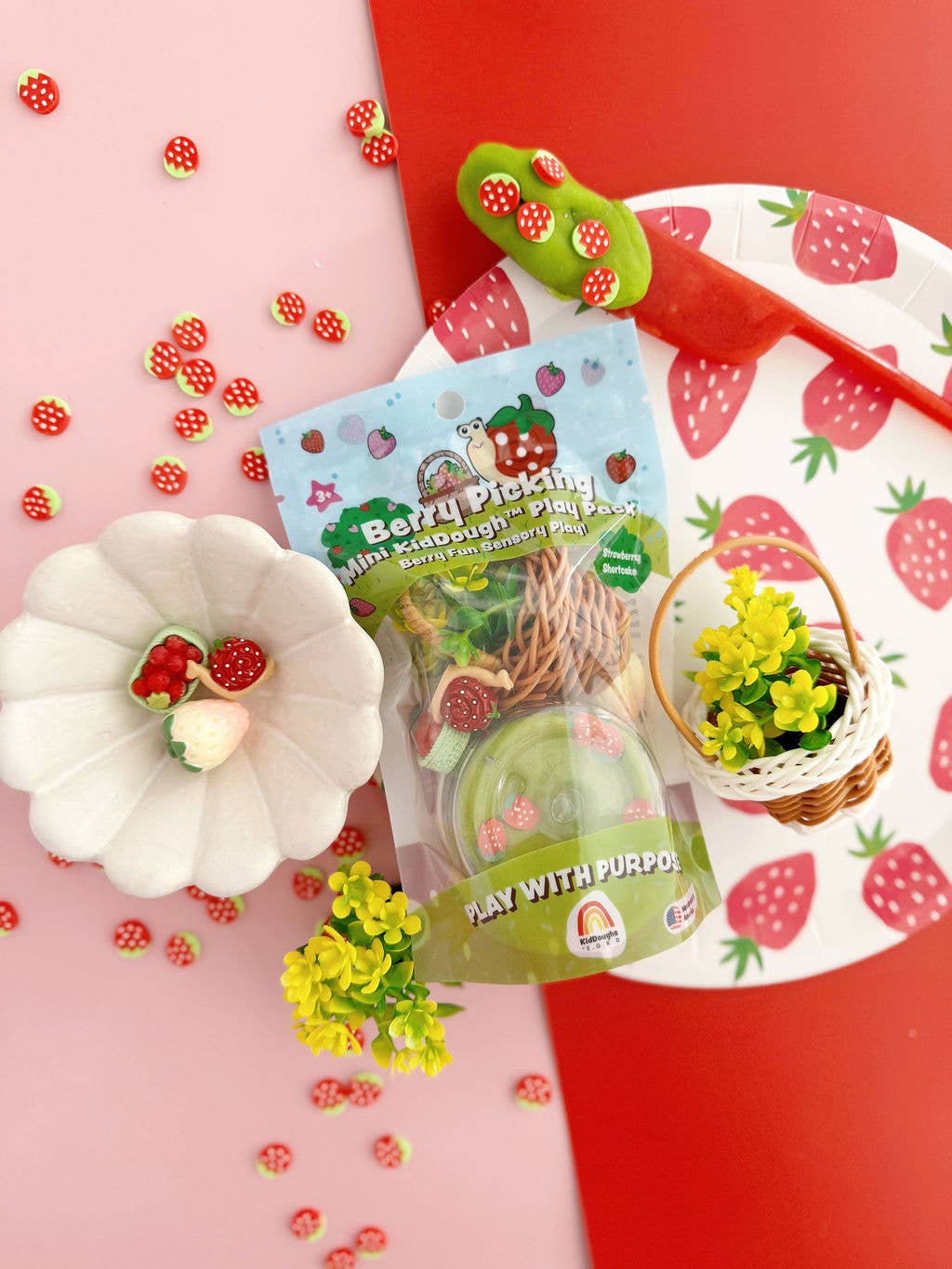 Earth Grown KidDoughs - Berry Picking Mini Play Pack - Bossy Beans