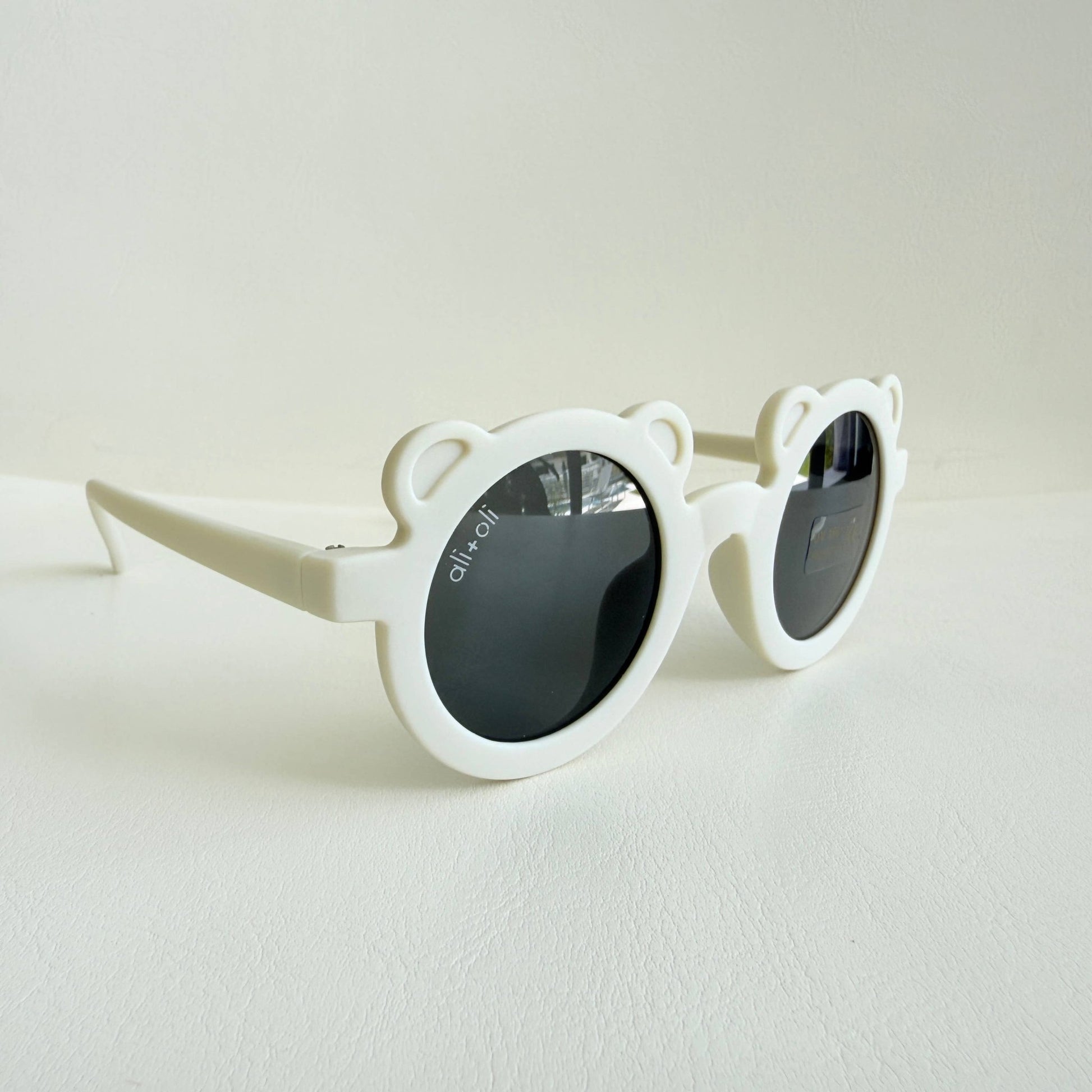 Kids Sunglasses Round (Bear Beige) - Bossy Beans