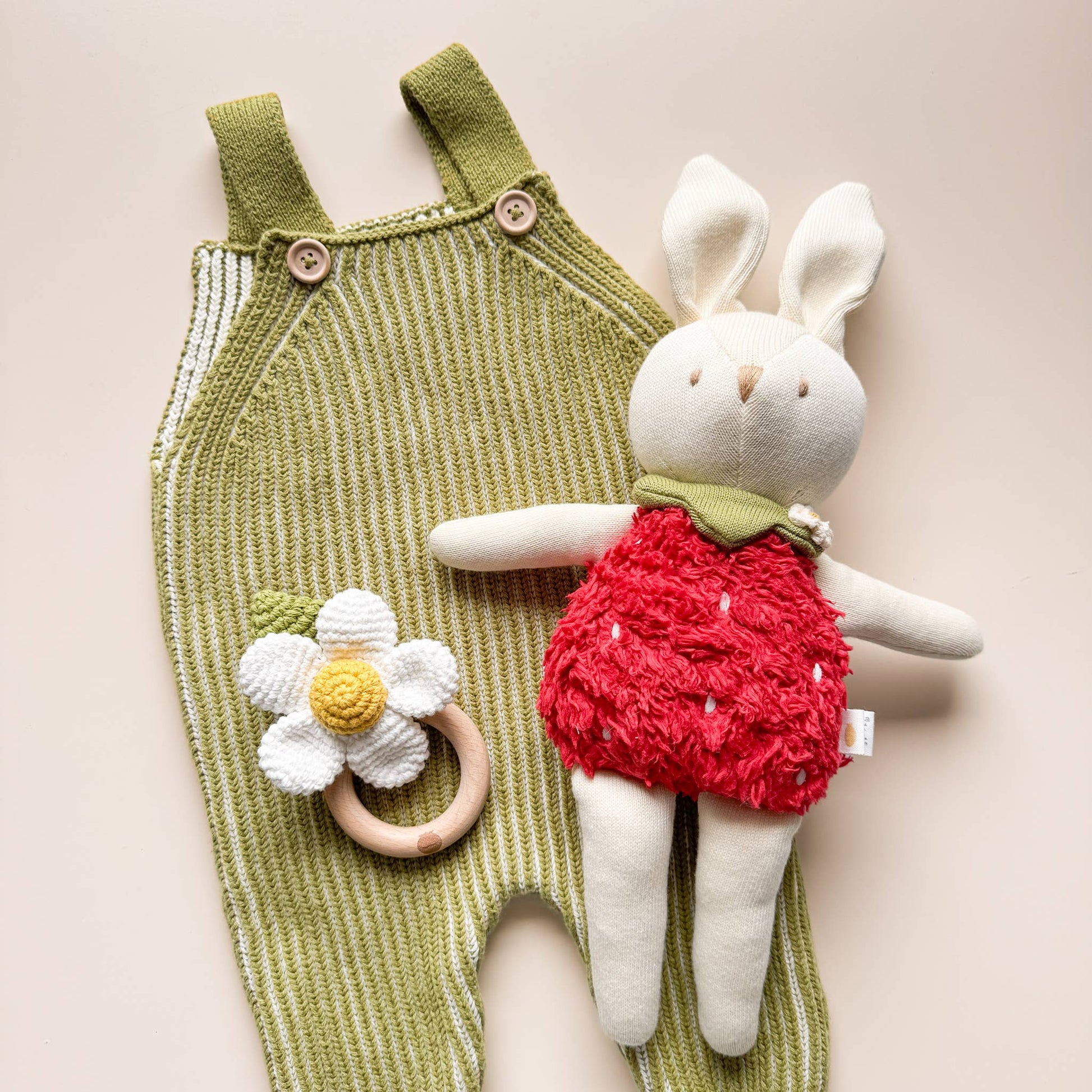 Plush Bunny Strawberry - Bossy Beans