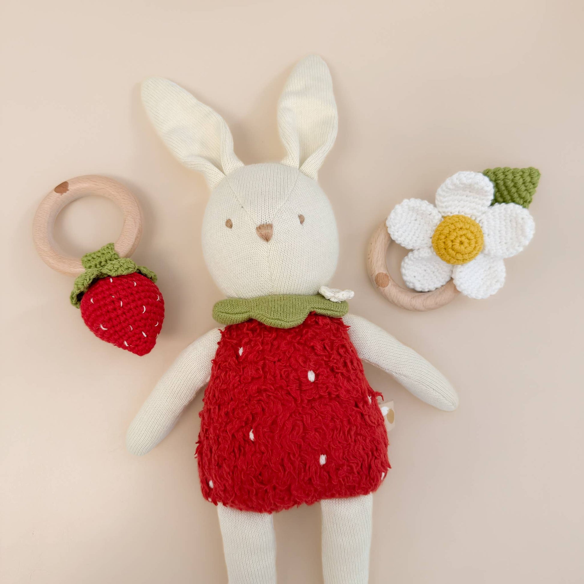 Plush Bunny Strawberry - Bossy Beans