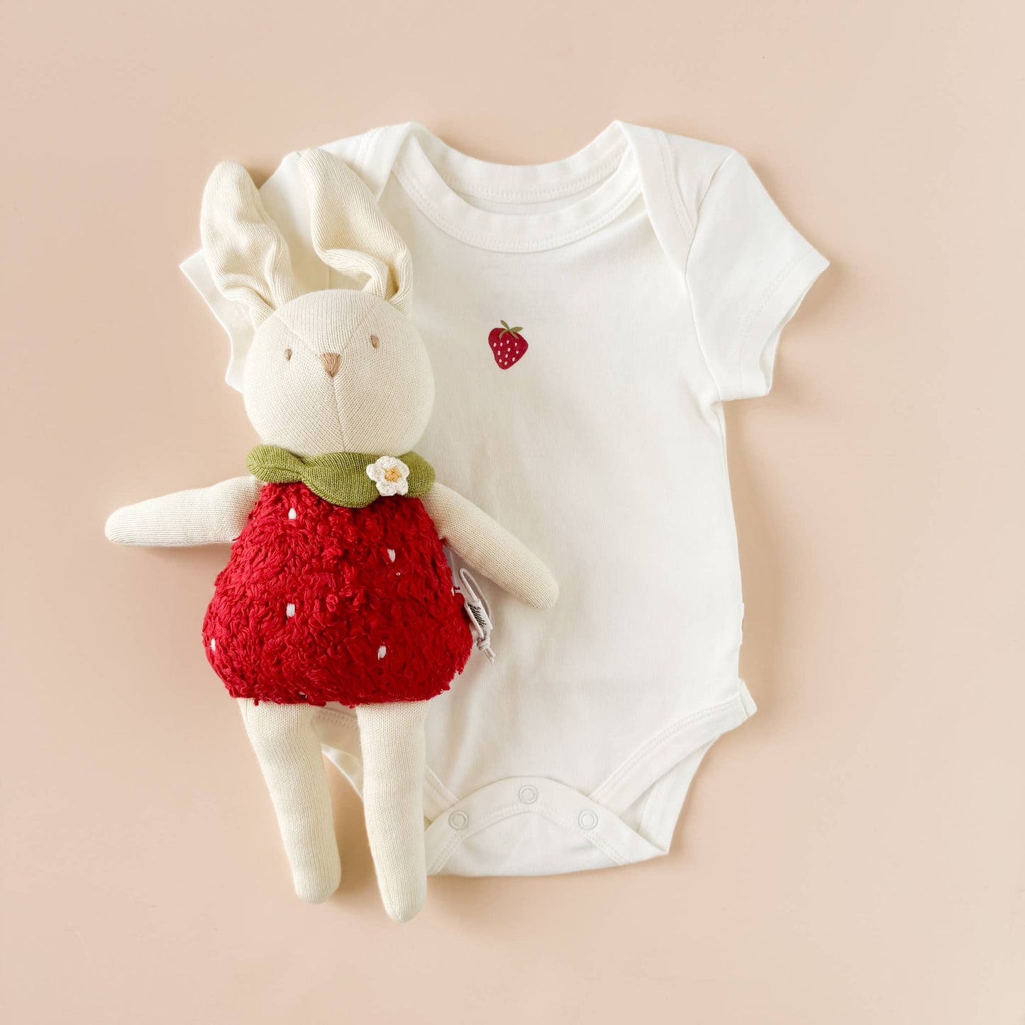 Plush Bunny Strawberry - Bossy Beans