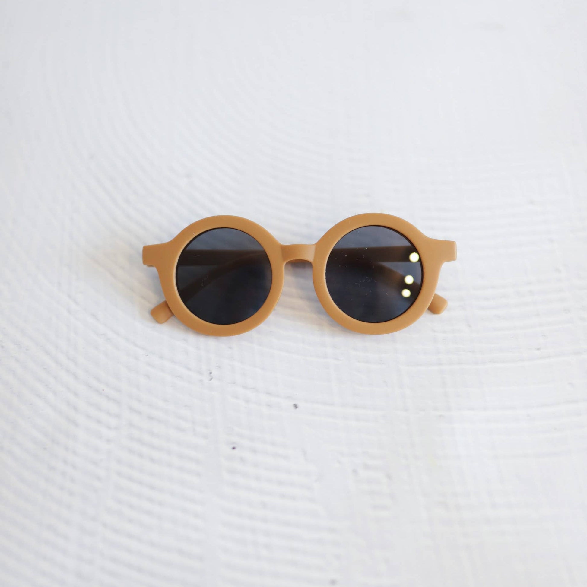 Round Toddler Sunglasses - UV 400 - Bossy Beans