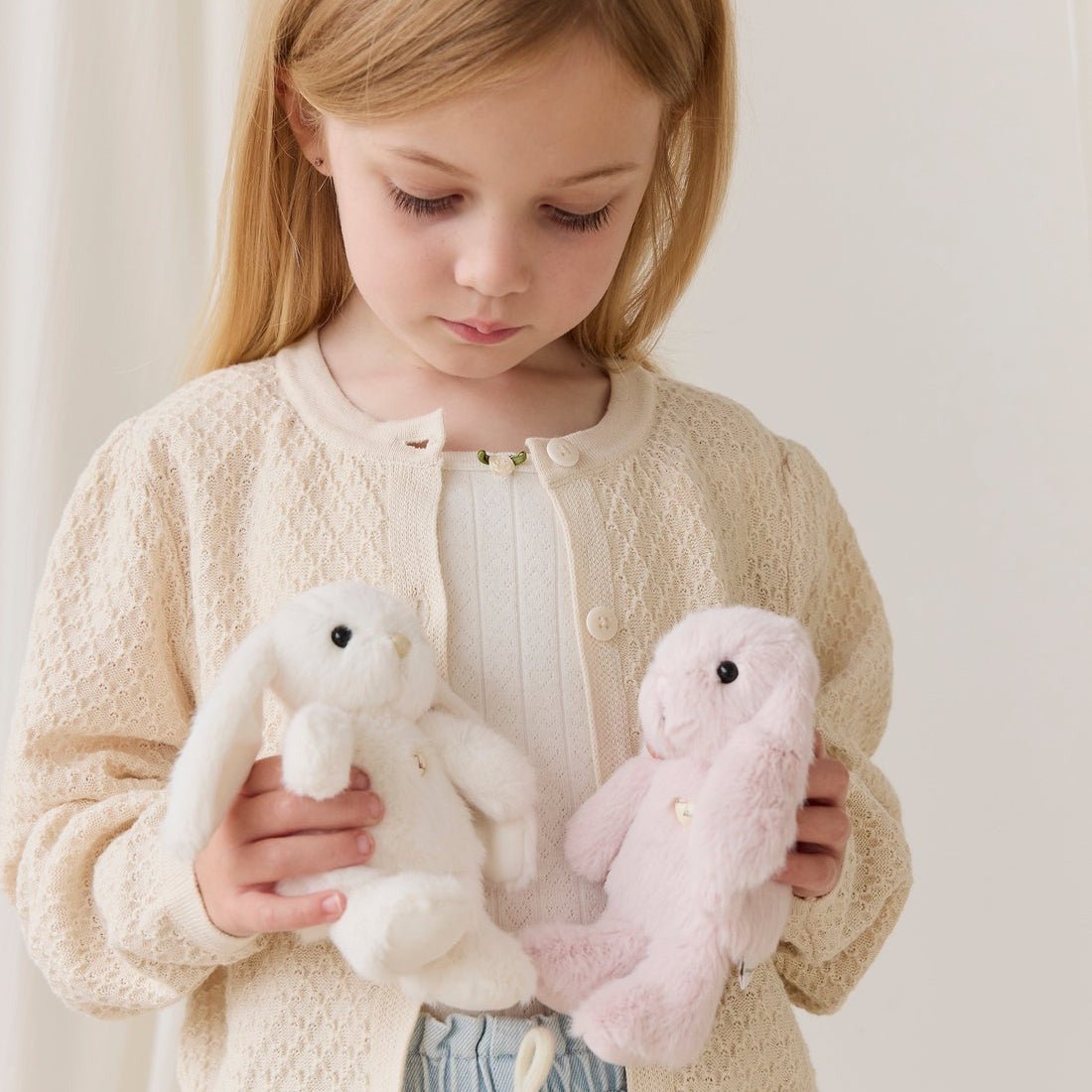 Snuggle Bunnies - Little Penelope - Blossom - Bossy Beans